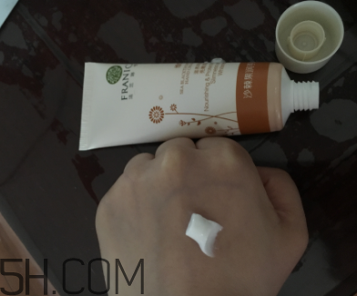 法蘭琳卡護(hù)手霜怎么樣 法蘭琳卡護(hù)手霜好用嗎 法蘭琳卡護(hù)手霜怎么樣 法蘭琳卡護(hù)手霜好用嗎