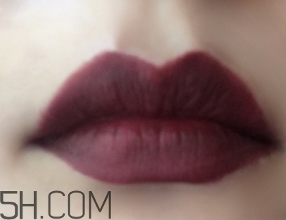 mac sin和diva買哪只？mac sin和diva試色對(duì)比