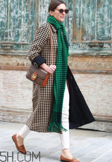 棕色格子大衣怎么搭配？棕色格子大衣搭配圖片