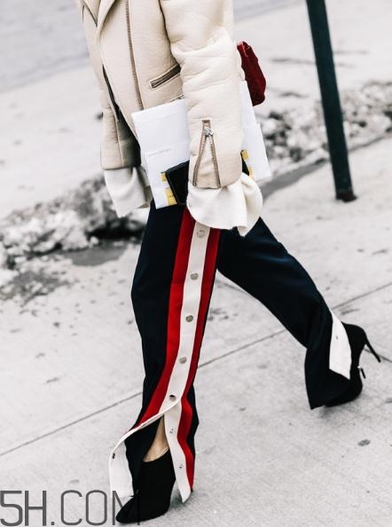 冬天運(yùn)動(dòng)褲配什么鞋子？冬天穿運(yùn)動(dòng)褲怎樣搭配鞋子？