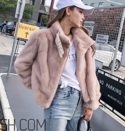 皮草可以噴香水嗎？皮草能放樟腦丸嗎？