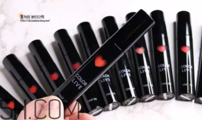 橘紅色口紅適合什么膚色？橘紅色口紅適合黃皮膚嗎？