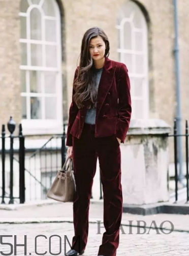 勃艮第紅是什么顏色？勃艮第色是酒紅色嗎？