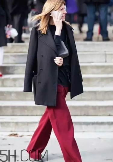 勃艮第紅怎么搭配？勃艮第色搭配什么顏色好看？