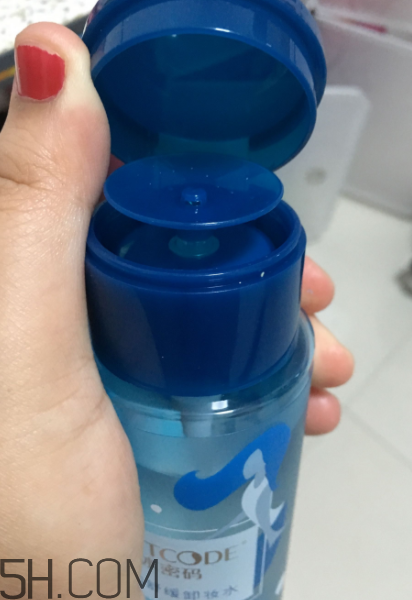 水密碼卸妝水含酒精嗎_水密碼卸妝水如何使用 水密碼卸妝水含酒精嗎_水密碼卸妝水如何使用