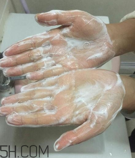 春紀(jì)咖啡清膚潔面乳好用嗎？春紀(jì)咖啡清膚潔面乳評(píng)測