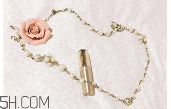 雪花秀唇膏好用嗎？適合口紅打底的潤(rùn)唇膏