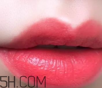 橘紅色口紅是什么顏色？橘紅色口紅試色效果圖