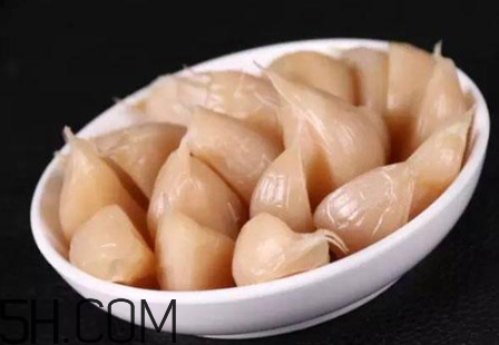 大蒜泡冰糖怎么做？大蒜泡冰糖真的能治腎虛嗎？
