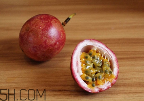 百香果和牛油果可以一起吃嗎？百香果和牛油果一起吃有什么好處呢？