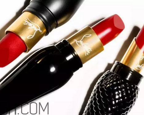 涂口紅前用bb打底可以嗎？最近比較火的口紅品牌有哪些？