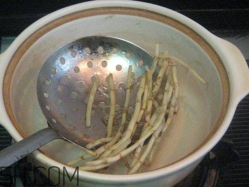 愛長(zhǎng)痘吃什么食物好？愛長(zhǎng)痘的食物禁忌有哪些？