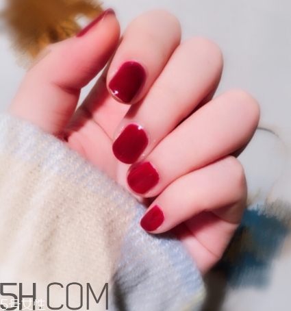 candy moyo和miss candy區(qū)別 膜玉和糖果小姐哪個好？