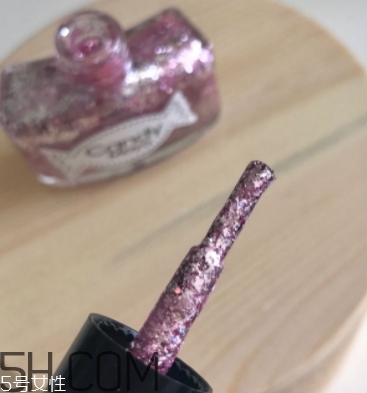 candy moyo和miss candy區(qū)別 膜玉和糖果小姐哪個好？