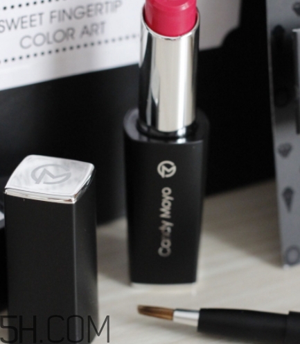 candy moyo口紅好用嗎？candy moyo膜玉口紅評測