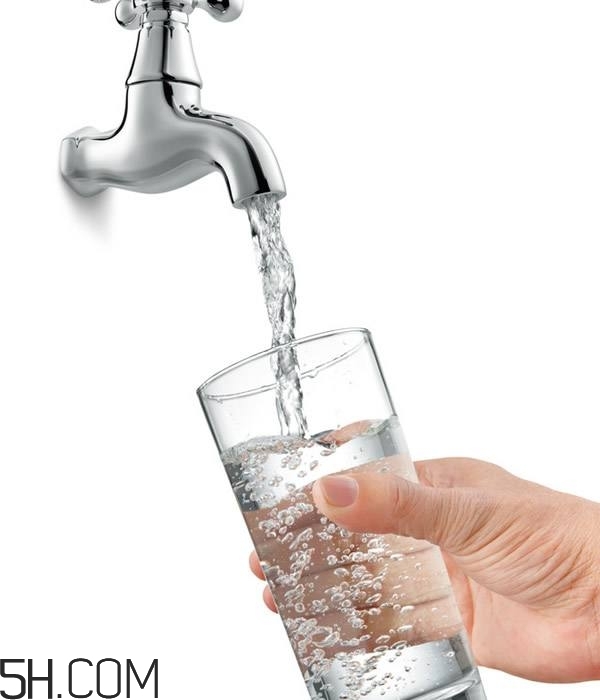 喝水有哪些禁忌？哪些水是不能喝的？