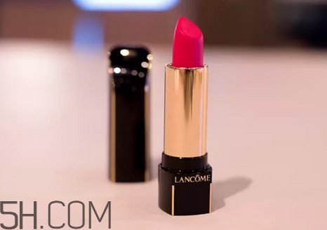 涂口紅前用bb打底可以嗎？最近比較火的口紅品牌有哪些？