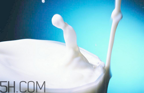 牛奶過期了可以洗臉嗎？洗臉可以用過期的牛奶嗎？