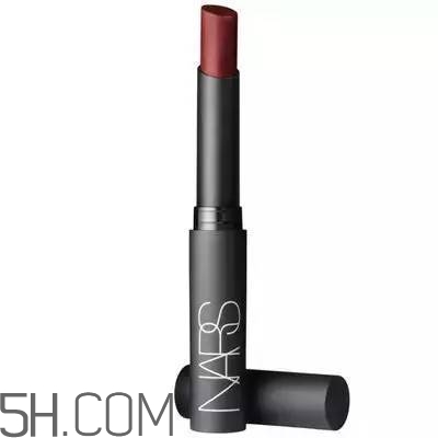 涂口紅前用bb打底可以嗎？最近比較火的口紅品牌有哪些？