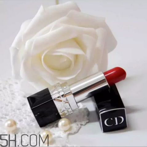 涂口紅前用bb打底可以嗎？最近比較火的口紅品牌有哪些？