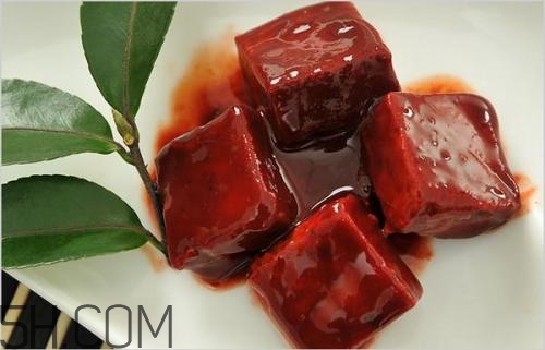 豆腐乳有點(diǎn)臭怎么回事 豆腐乳發(fā)臭還能吃嗎 豆腐乳有點(diǎn)臭怎么回事 豆腐乳發(fā)臭還能吃嗎