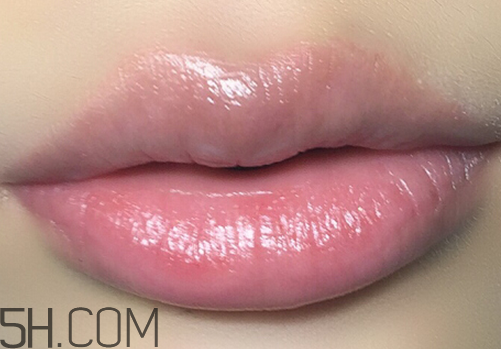 口紅到底應(yīng)該怎么涂？吻唇妝具體畫法