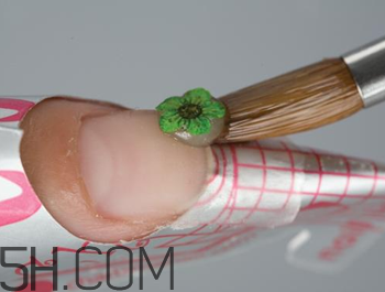 美甲要隔多長(zhǎng)時(shí)間才做一次？自制美甲教程