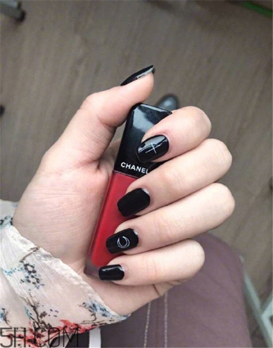 2018日式小清新美甲最新款 冬季美甲圖片2018新款式 2018日式小清新美甲最新款 冬季美甲圖片2018新款式