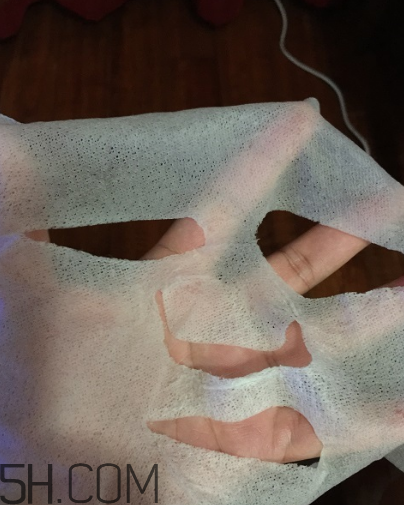 美膚寶面膜有熒光劑嗎？美膚寶面膜測評