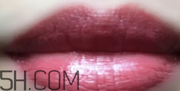 mac brick o la試色 mac brick o la是什么顏色？