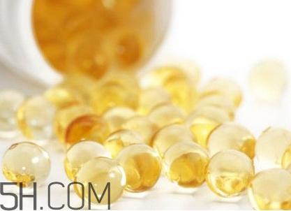 維生素e藥店有賣嗎？維生素e要和c一起吃嗎？