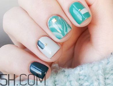 指甲軟是怎么回事？冬季美甲什么顏色好看？