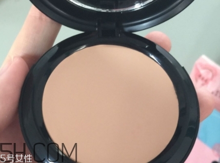 zfc粉底膏傷皮膚嗎？zfc粉底膏好用嗎？