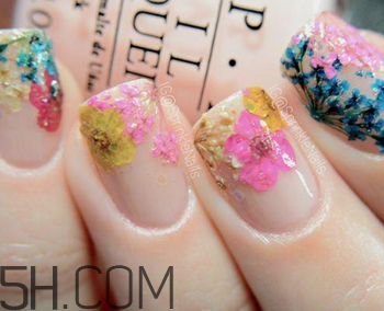 美甲要隔多長(zhǎng)時(shí)間才做一次？自制美甲教程