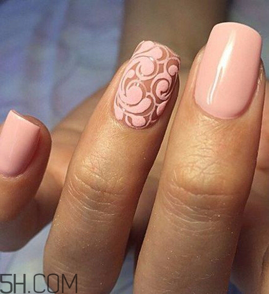 春天什么樣的美甲好看？美甲蕾絲款式圖片大全