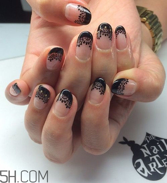 春天什么樣的美甲好看？美甲蕾絲款式圖片大全