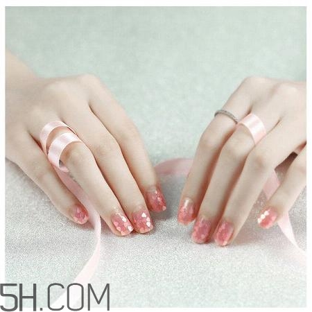 適合秋冬的暖色系美甲圖片 日常簡約好看的美甲