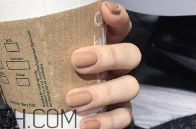 經(jīng)常做美甲好不好？淺色美甲款式推薦