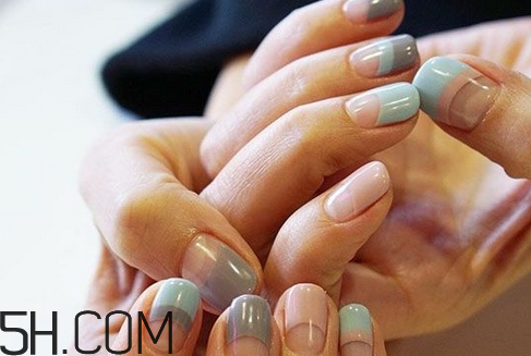 美甲涂什么顏色好看？2018冬天最美的韓式美甲