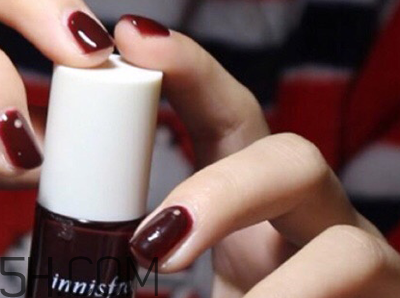 經(jīng)常做美甲好不好？淺色美甲款式推薦