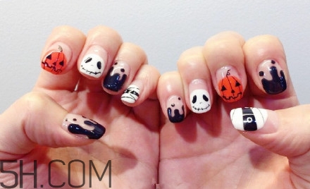 萬(wàn)圣節(jié)個(gè)性創(chuàng)意美甲圖片大全 美甲做什么顏色顯手白