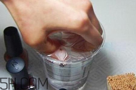 水染美甲用的什么指甲油？2018秋冬美甲最新款圖片