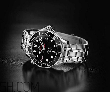 手表可以戴著睡覺(jué)嗎？防水手表能戴著洗澡嗎？