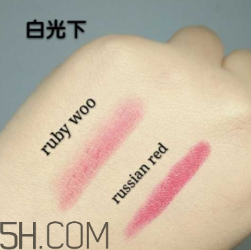 mac russian red和ruby woo哪個好看_試色對比 mac russian red和ruby woo哪個好看_試色對比