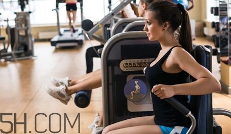 第一次去健身房怎樣才不會(huì)顯得很菜？第一次去健身房有什么注意事項(xiàng)？