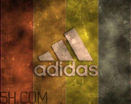 adidas swift run triple black配色在哪買_多少錢？