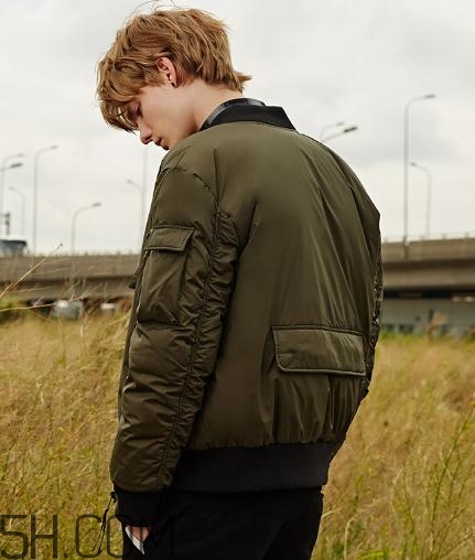 馬克華菲衣服貴嗎？馬克華菲的衣服多少錢？