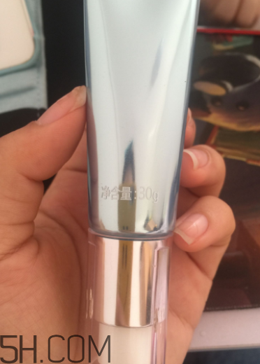 京潤珍珠妝前乳怎么樣？京潤珍珠妝前乳好用嗎？