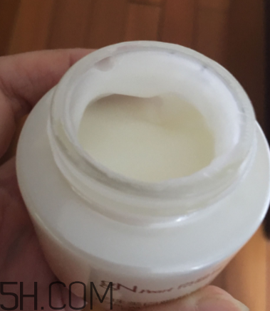 京潤珍珠面霜好用嗎？京潤珍珠面霜使用心得