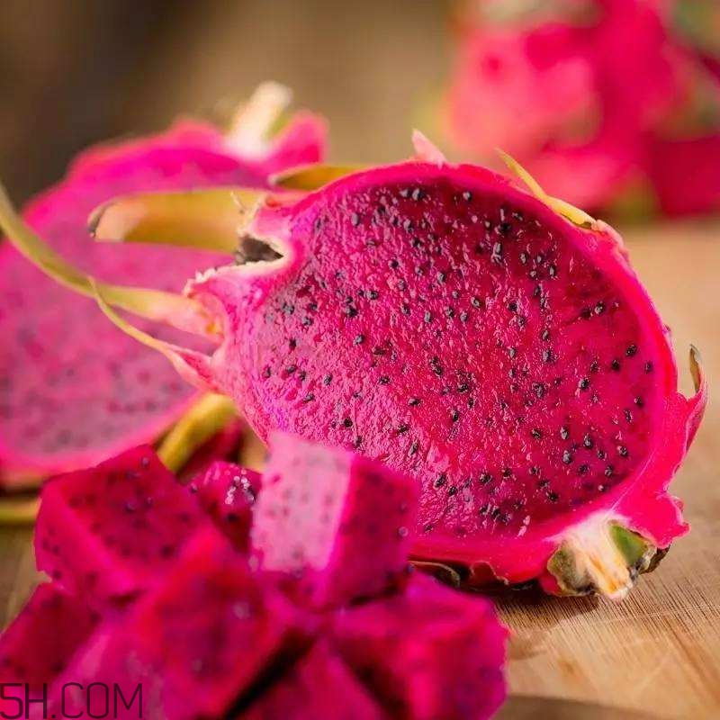 火龍果是熱性還是涼性？哪些人不適合吃火龍果？